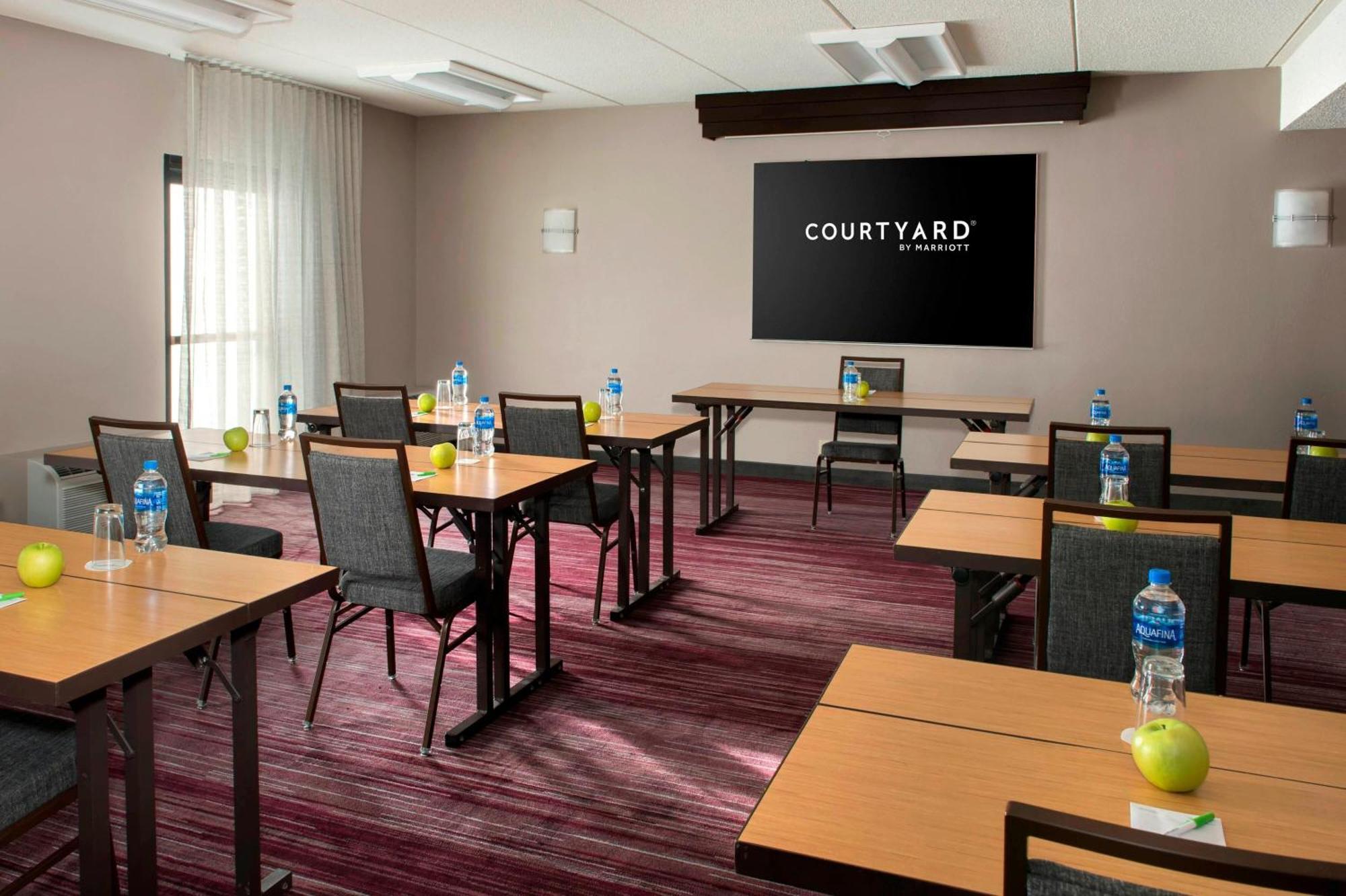 Courtyard By Marriott Poughkeepsie Hotel Luaran gambar