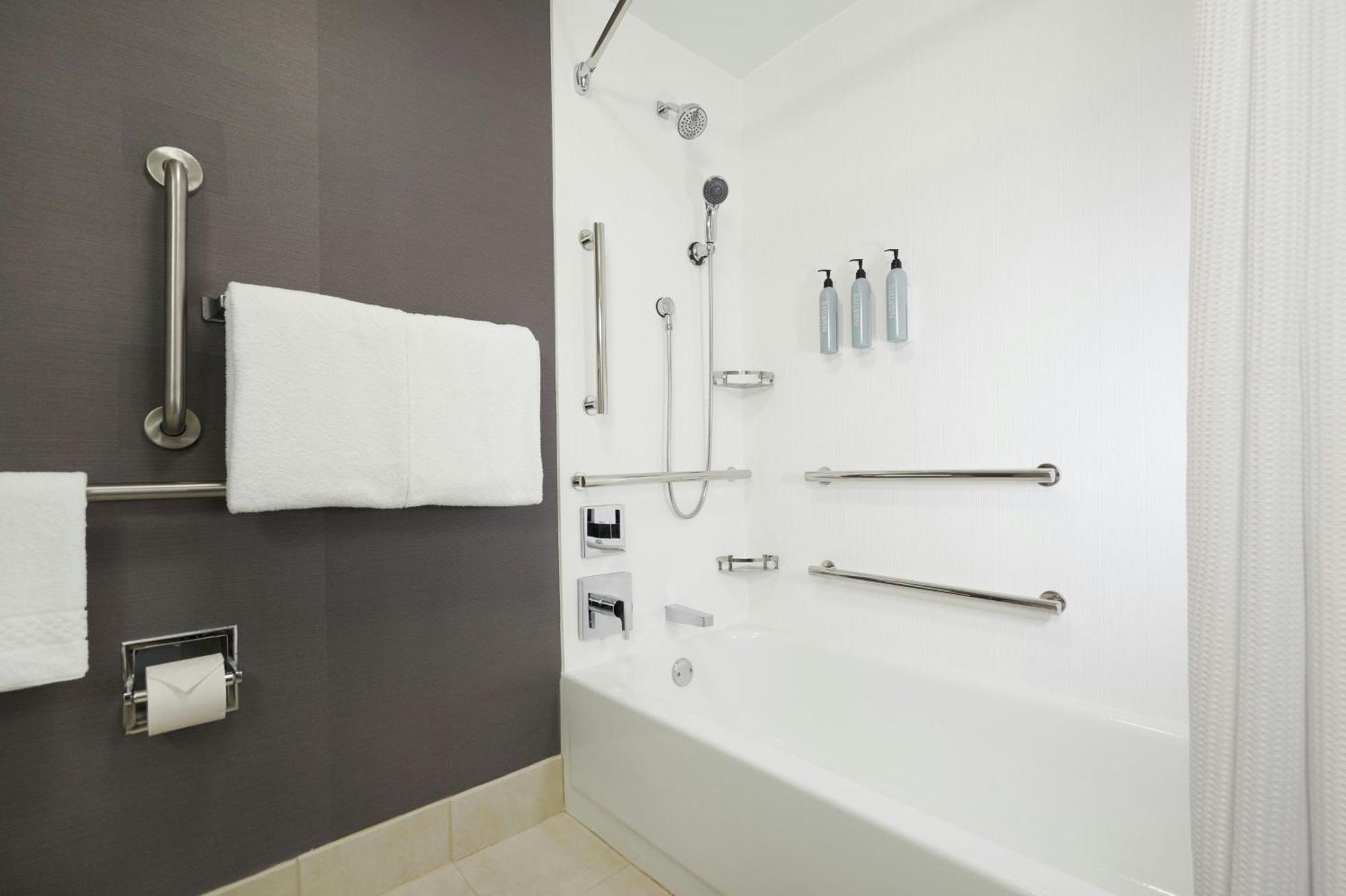 Courtyard By Marriott Poughkeepsie Hotel Luaran gambar